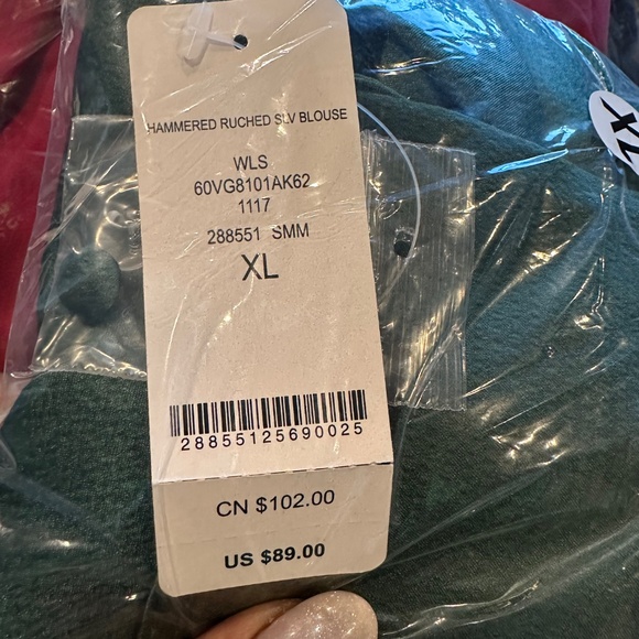 Bebe Silky Wrap Blouse – Size XL – NWT Hunter Green - Picture 5 of 5